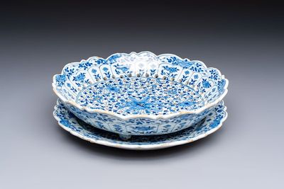 A blue and white Dutch Delft Kangxi-style strawberry strainer and stand, 18th C.