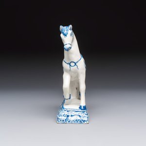 A blue and white Dutch Delft model of a standing horse — photo 5
