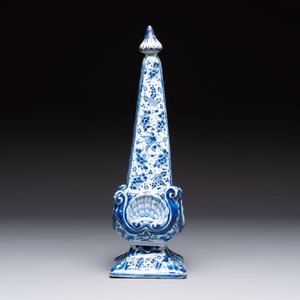 A blue and white Dutch Delft obelisk, late 17th C. — photo 5