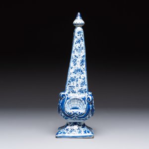 A blue and white Dutch Delft obelisk, late 17th C. — photo 6