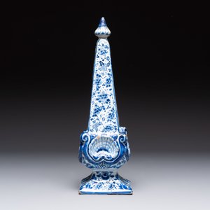 A blue and white Dutch Delft obelisk, late 17th C. — photo 8