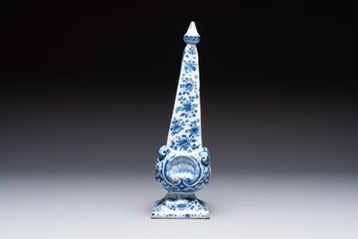 A blue and white Dutch Delft obelisk, late 17th C. — photo 7