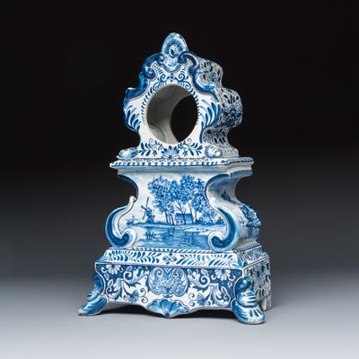 A blue and white Dutch Delft pocket watch stand, Makkum, 19th C.