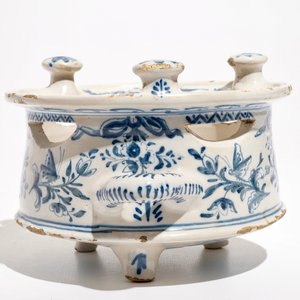 A blue and white Dutch Delft style Frisian warmer or chafing dish, dated 1783 — photo 3