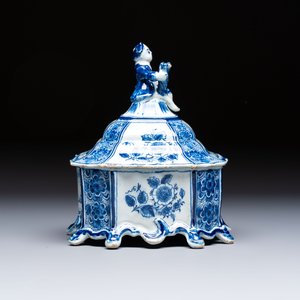 A blue and white Dutch Delft tobacco box and cover, 18th C. — foto 5