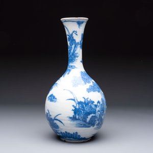 A blue and white Dutch Delft Transitional style chinoiserie bottle vase, late 17th C. — 照片 5