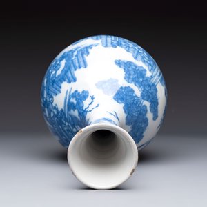 A blue and white Dutch Delft Transitional style chinoiserie bottle vase, late 17th C. — 照片 6