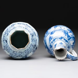 A blue and white Dutch Delft Transitional style chinoiserie vase and a jug, late 17th C. — 照片 5