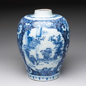 A blue and white Dutch Delft Transitional style chinoiserie vase, late 17th C. — 照片 5