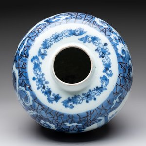 A blue and white Dutch Delft Transitional style chinoiserie vase, late 17th C. — 照片 6