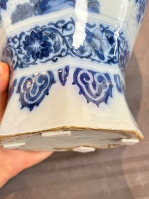 A blue and white Dutch Delft Transitional style chinoiserie vase, late 17th C. — 照片 15