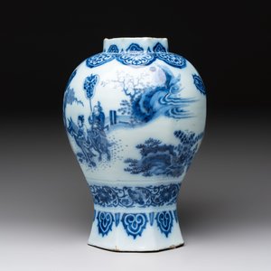 A blue and white Dutch Delft Transitional style chinoiserie vase, late 17th C. — 照片 2