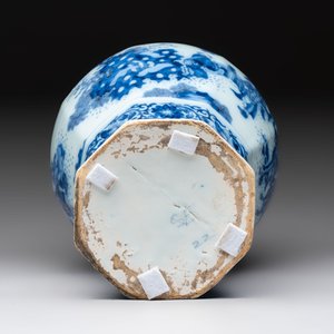A blue and white Dutch Delft Transitional style chinoiserie vase, late 17th C. — 照片 6