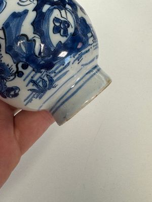A blue and white Dutch Delft vase with silver cover, 18th C. — 照片 6
