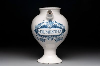 A blue and white Dutch Delft wet drug or syrup jar inscribed 'S. DE MENTHA', early 18th C.