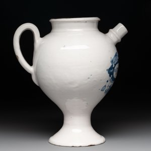 A blue and white Dutch Delft wet drug or syrup jar inscribed 'S. DE MENTHA', early 18th C. — photo 4