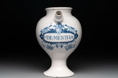 A blue and white Dutch Delft wet drug or syrup jar inscribed 'S. DE MENTHA', early 18th C.