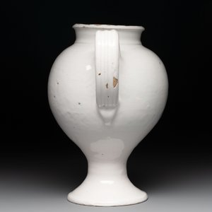 A blue and white Dutch Delft wet drug or syrup jar inscribed 'S. DE MENTHA', early 18th C. — photo 5