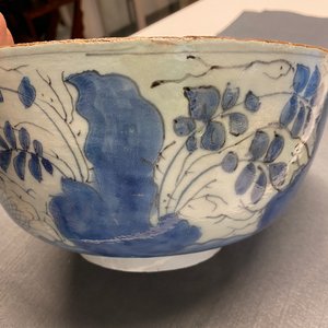 A blue and white English Delftware bowl dated 1684 — photo 14