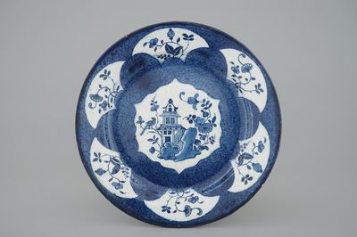 A blue and white English Delftware dish, Bristol, 18th C.