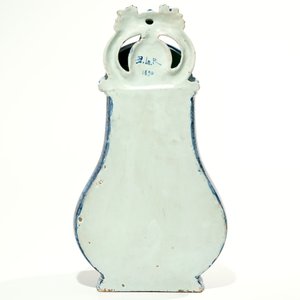 A blue and white French faience Delft style wall fountain and basin, Bourg-la-Reine, dated 1890 — photo 4