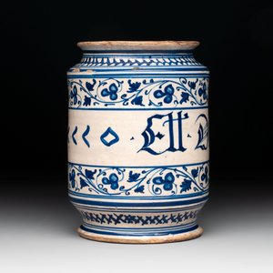 A blue and white Italian albarello, Faenza, 2nd half 16th C. — photo 4