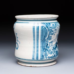 A blue and white Italian maiolica albarello, dated 1711 — foto 4