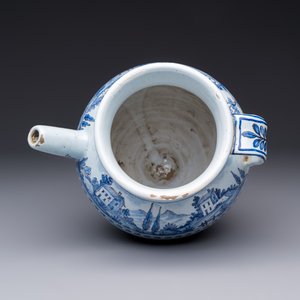 A blue and white Italian wet drug jar inscribed 'Ros. comp.', Savona, 18th C. — photo 7