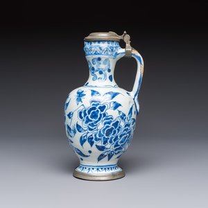 A blue and white pewter-mounted Delftware chinoiserie ewer, probably London, 17th C. — photo 1