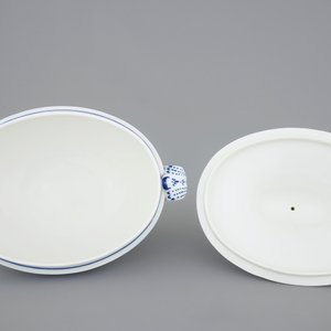 A blue and white Tournai porcelain tureen and cover, 18th C. — photo 5