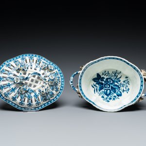 A blue and white tureen with reticulated cover, Worcester, England, 18th C. — photo 6
