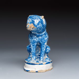 A blue splashed model of a seated dog — photo 3