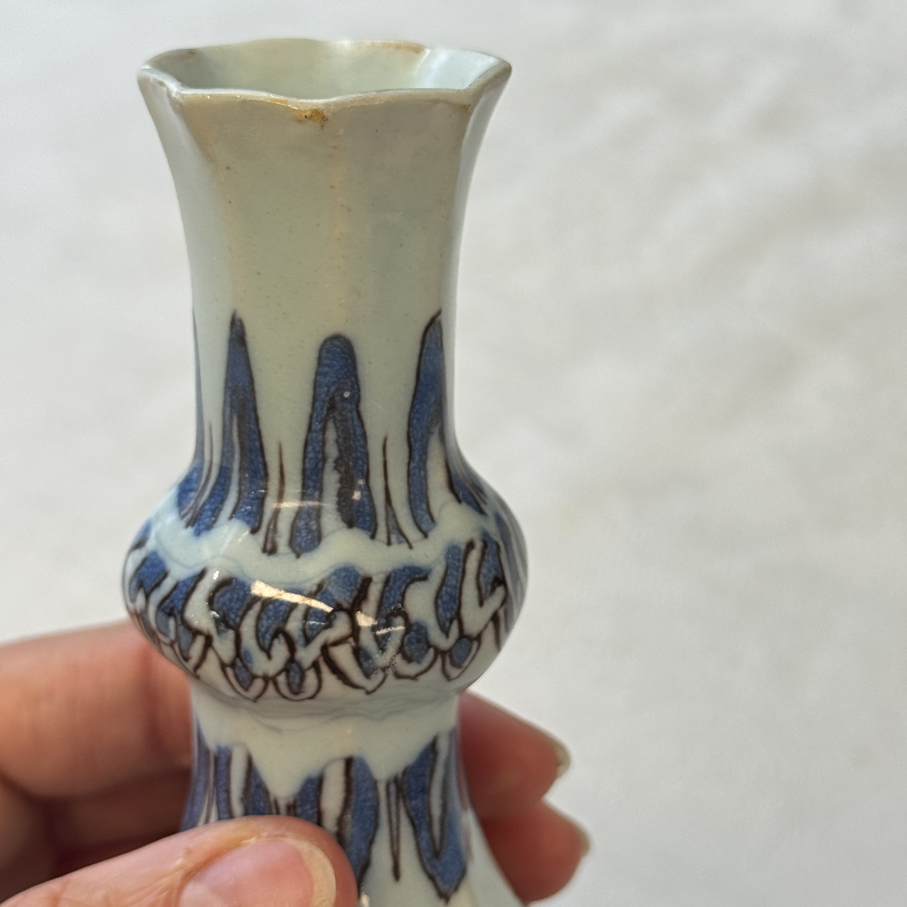 A blue, white and manganese Dutch Delft chinoiserie bottle vase — photo 8