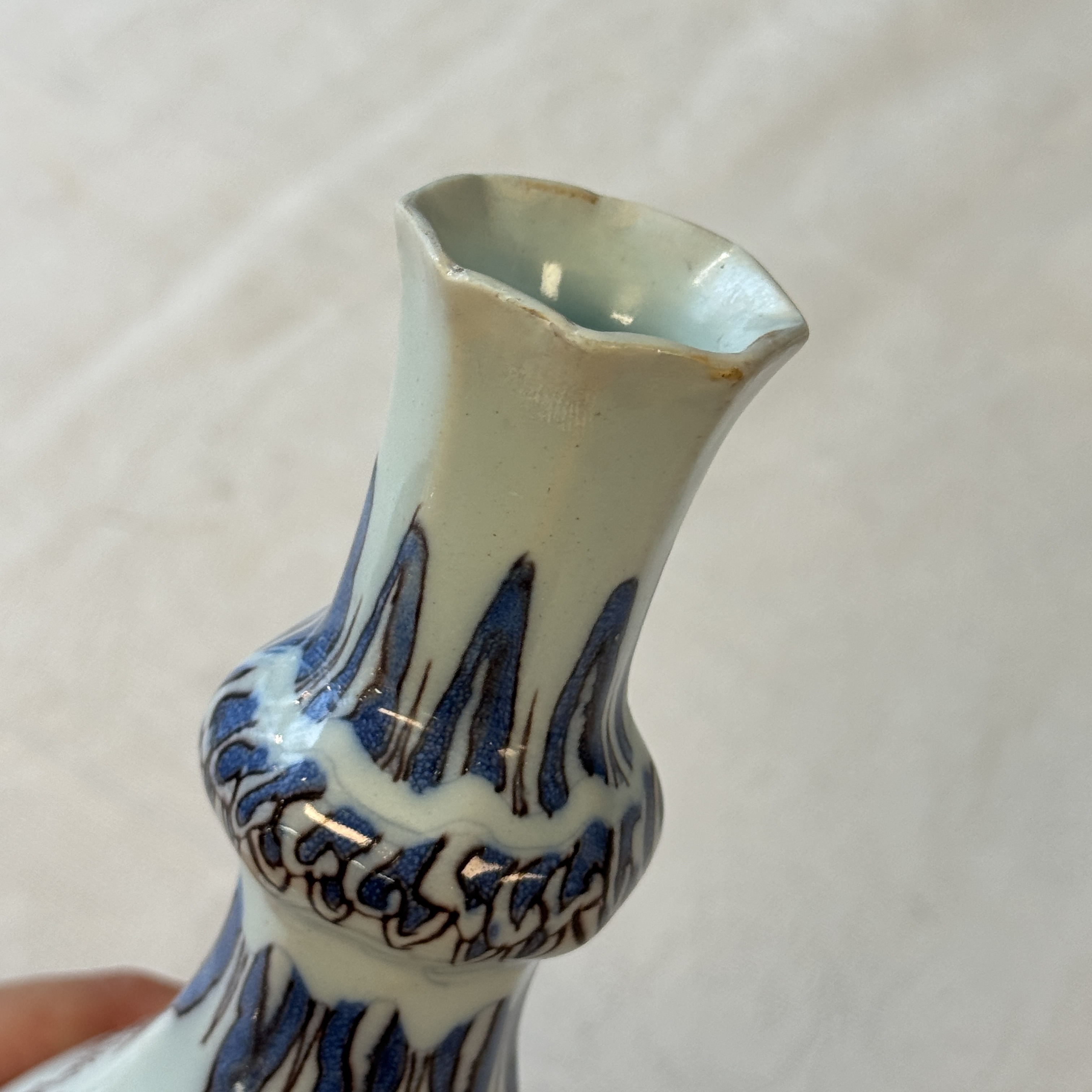 A blue, white and manganese Dutch Delft chinoiserie bottle vase — photo 10