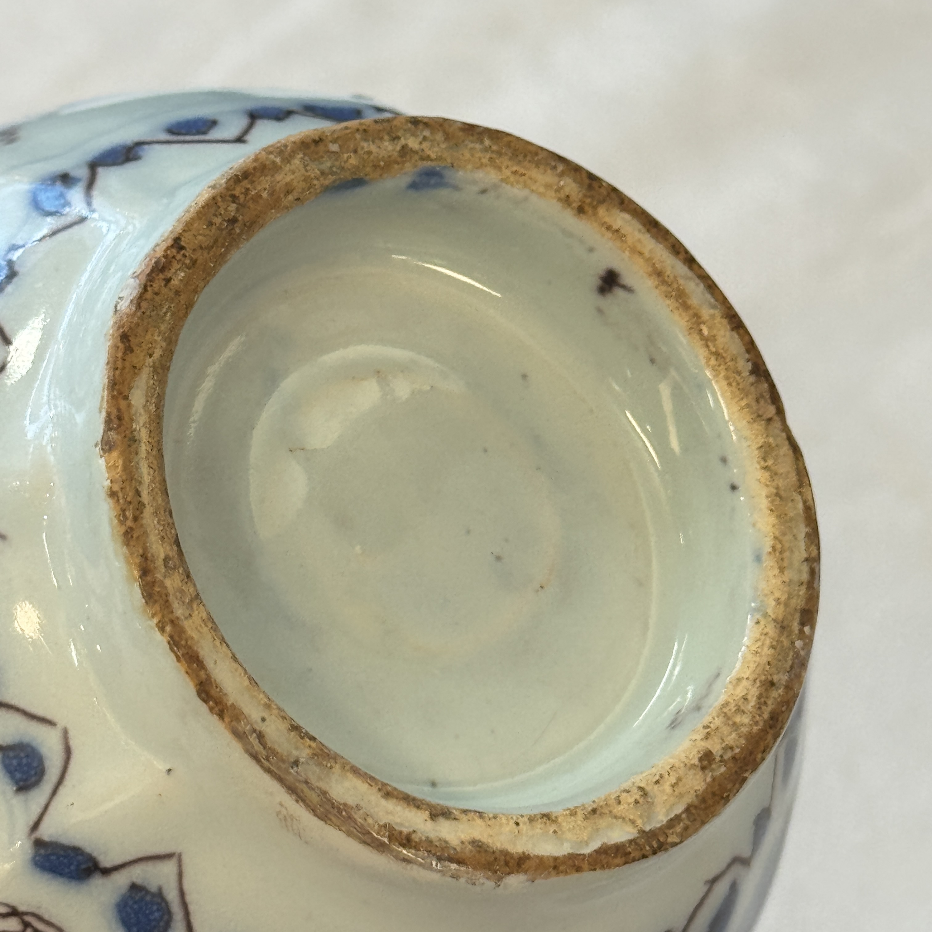 A blue, white and manganese Dutch Delft chinoiserie bottle vase — photo 13
