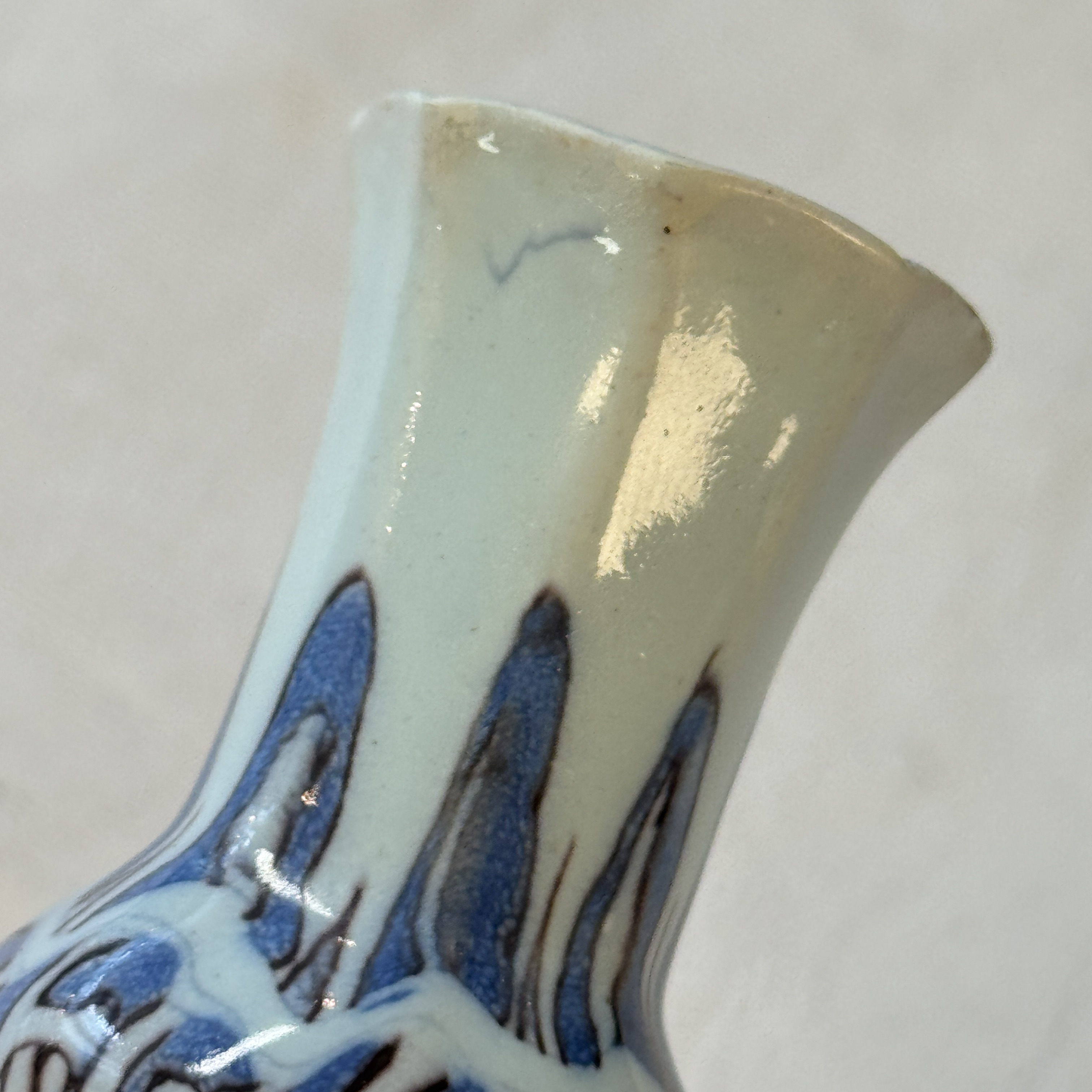 A blue, white and manganese Dutch Delft chinoiserie bottle vase — photo 15