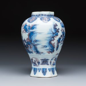 A blue, white and manganese Dutch Delft octagonal chinoiserie baluster vase in Transitional style — photo 3