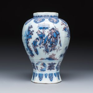 A blue, white and manganese Dutch Delft octagonal chinoiserie baluster vase in Transitional style — photo 4