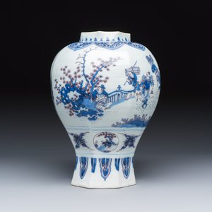 A blue, white and manganese Dutch Delft octagonal chinoiserie baluster vase — photo 2