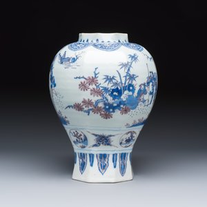 A blue, white and manganese Dutch Delft octagonal chinoiserie baluster vase — photo 4