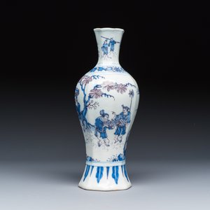 A blue, white and manganese Dutch Delft octagonal chinoiserie vase — photo 2