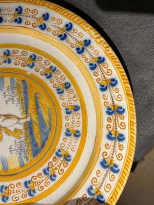 A blue, white and yellow Dutch Delft 'putto' dish, Verstraeten workshop, Haarlem, ca. 1640-1660 — 照片 9