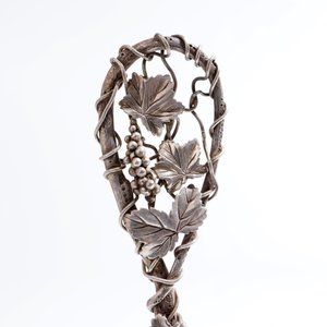 A box of twelve Japanese silver spoons, signed Musashiya, Meiji, 19/20th C. — photo 4