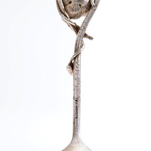 A box of twelve Japanese silver spoons, signed Musashiya, Meiji, 19/20th C. — photo 8