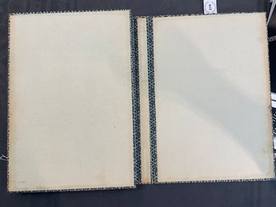 A box with two albums containing 200 woodblocks, 48 of which after Qi Baishi and 38 after Zhang Daqian, Rong Bao Zhai studio, Beijing, 1955 — foto 4