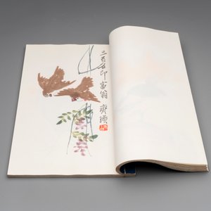A box with two albums containing 200 woodblocks, 48 of which after Qi Baishi and 38 after Zhang Daqian, Rong Bao Zhai studio, Beijing, 1955 — foto 11