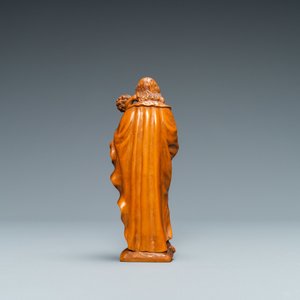 A boxwood figure of Joseph with child, Flanders, 17th C. — 照片 4