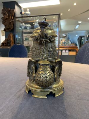 A brass griffin-form aquamanile, Germany, 19th C. — photo 5
