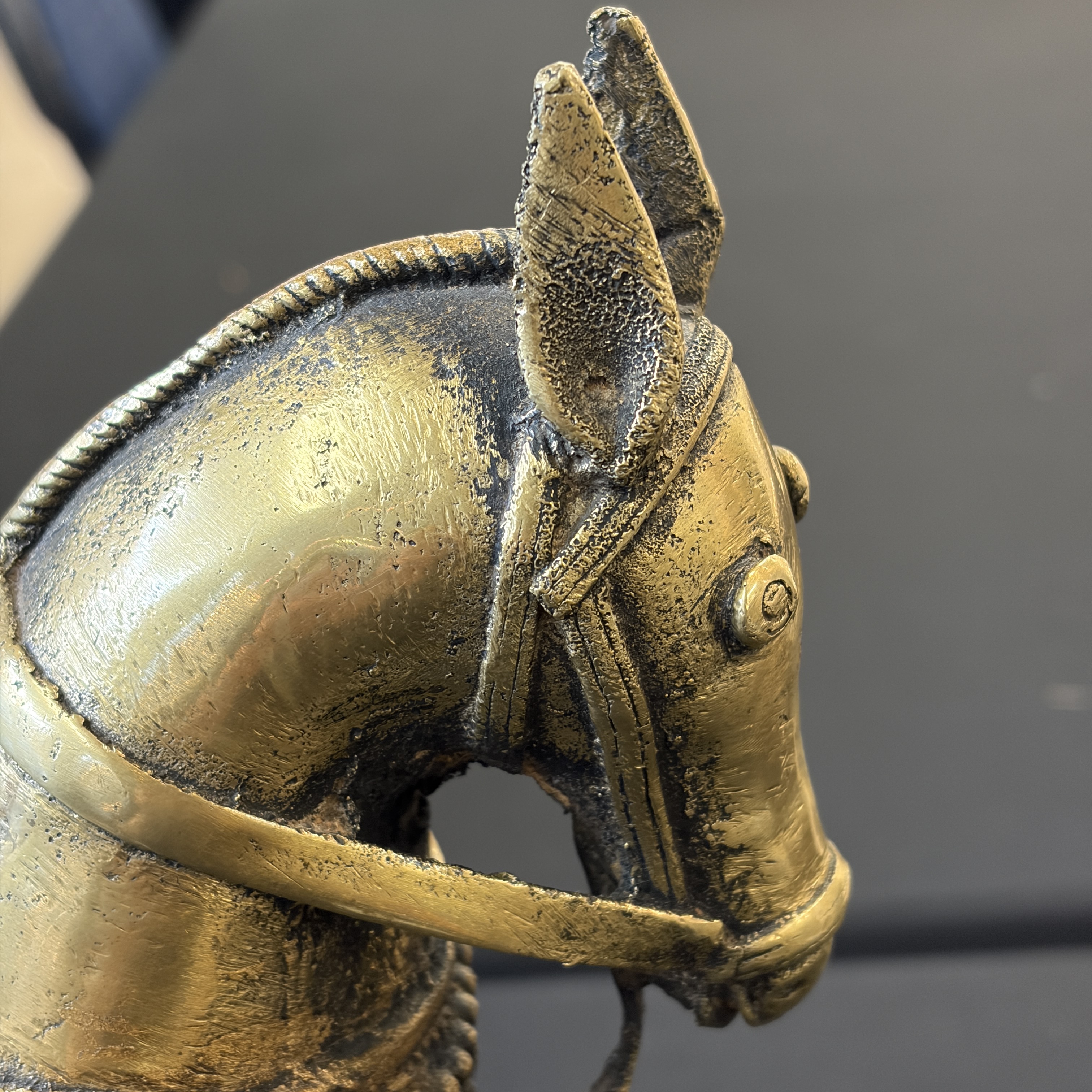 A brass horse on wheels — photo 18
