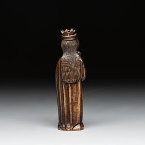 A bronze 'crowned Madonna with child' lustre ornament, Flanders, 16th C. — photo 3